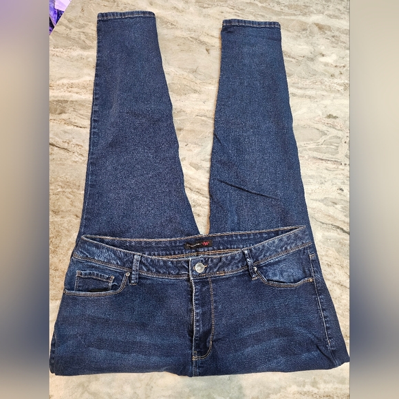 YMI Jeans USA Women’s Size 18 Dark Wash Skinny Stretch Denim Plus - Picture 1 of 9